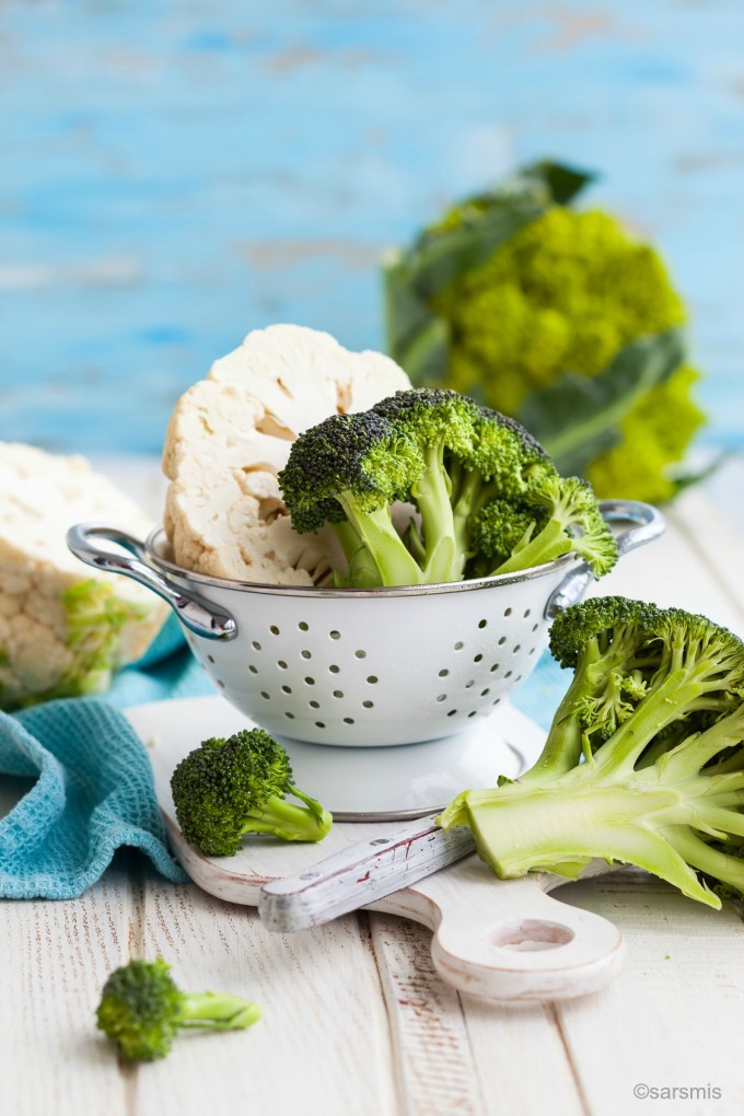 How to Roast Broccoli - here's the best roasted broccoli recipe!
