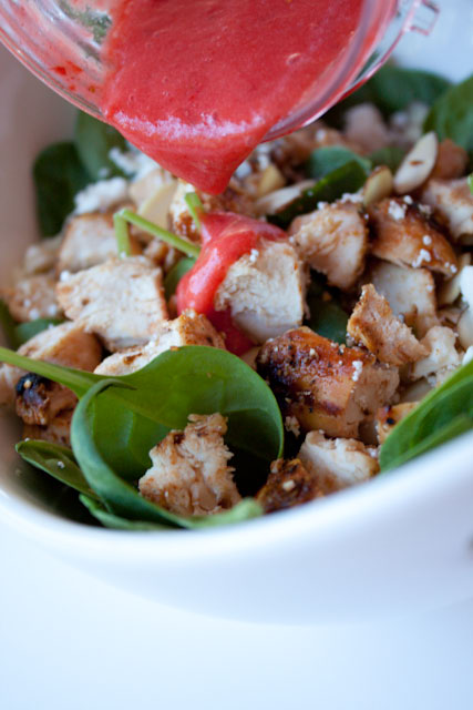 Spinach Salad with Chicken, Feta, Almonds, and a Fresh Strawberry Dressing Recipe! 385 delicious, good-for-you calories!