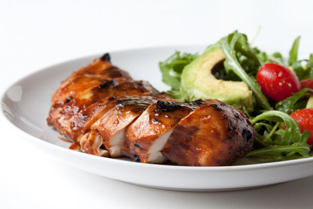 Simple Kansas City-Style Homemade Barbecue Sauce Recipe - only 70 calories per 2 tablespoons