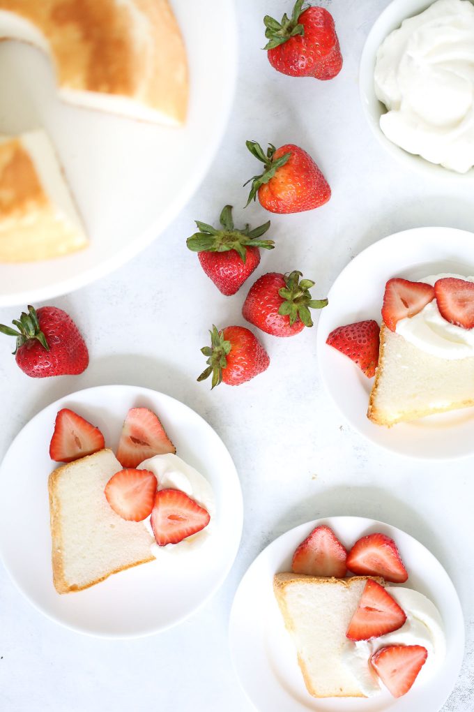Angel food cake with strawberries and whipped cream