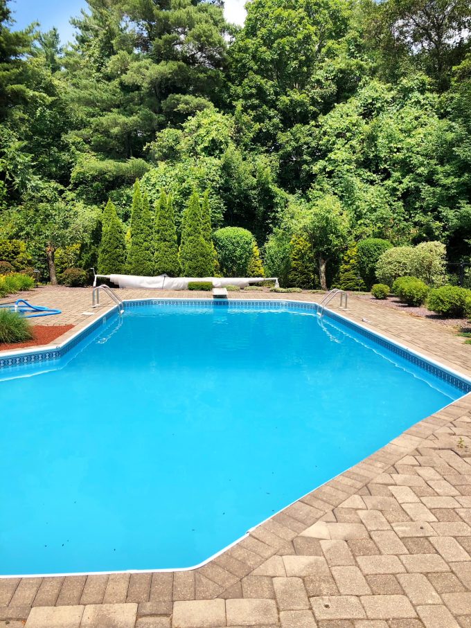 in ground pool 